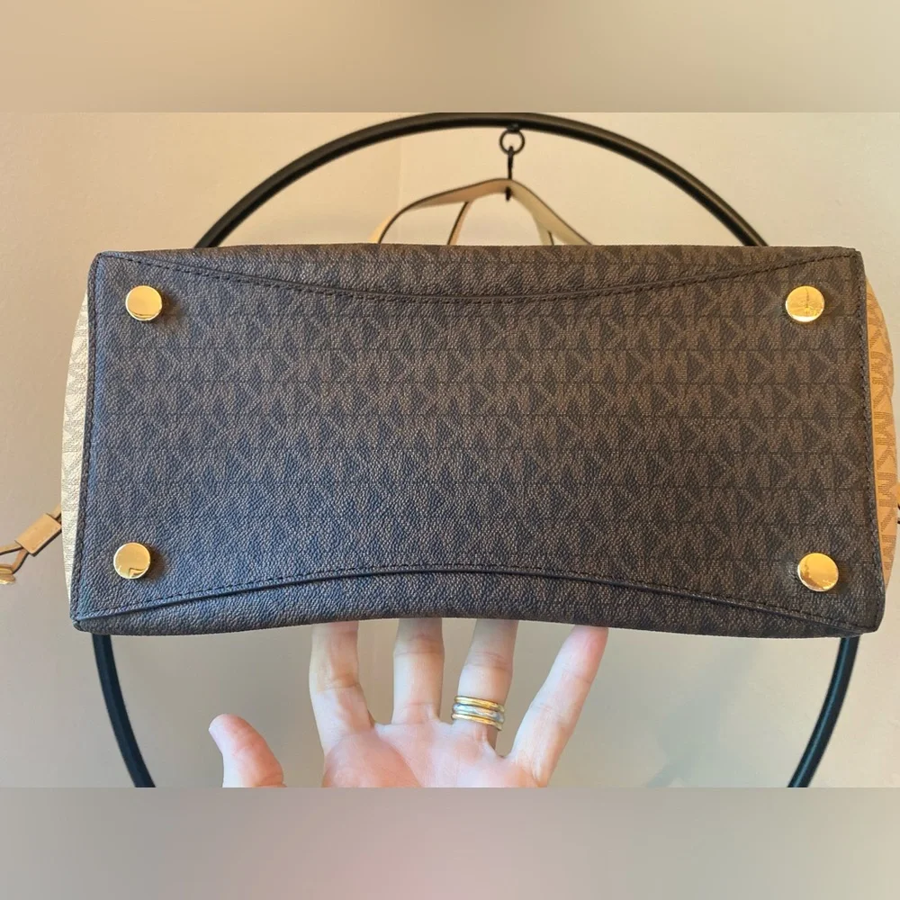 Dark Brown and Beige Bag Michael Kors Voyager East West Tote